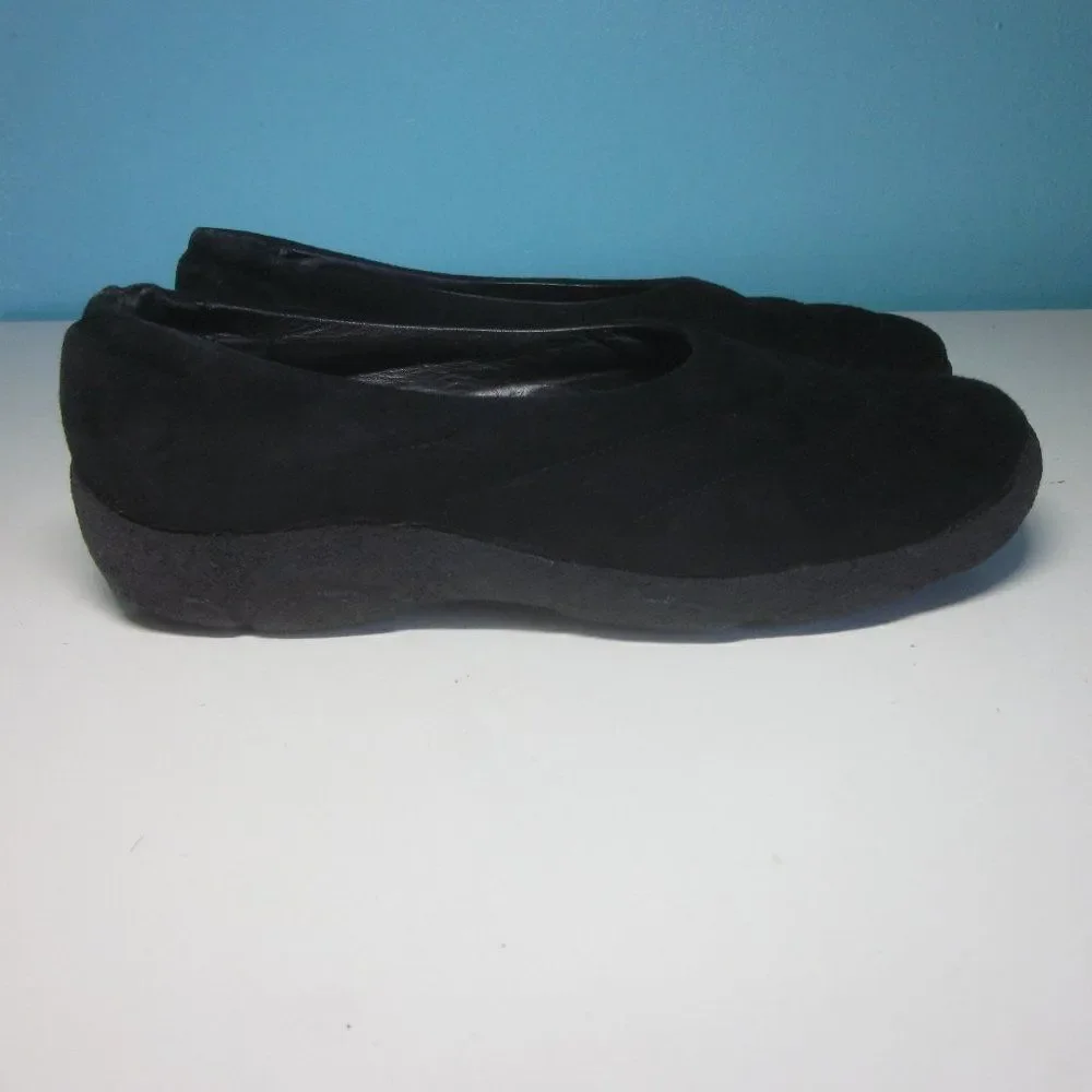 Zante Womens Size 7.5 / 38 EU Flats Black Suede Made in Italy Non-Slip Sole